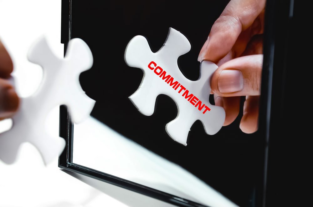 TransitionHR's tweet image. What develops a new employee’s commitment to the organisation?  crwd.fr/2szJ35l