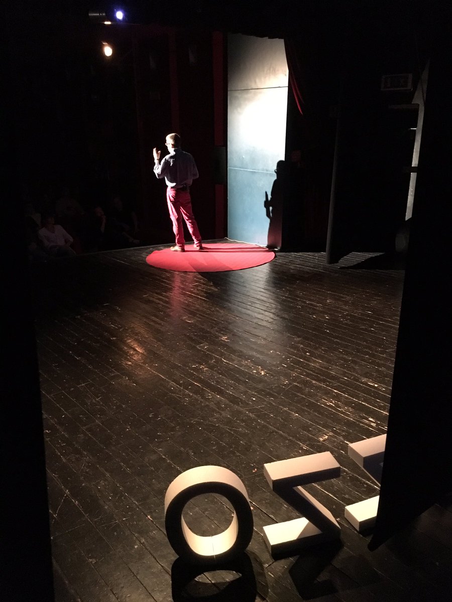 TEDxArezzo's tweet photo. Davide Woods ci parla di musicoterapia a #TEDxArezzo https://t.co/8JzqCqyxNz