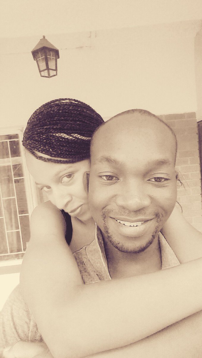 mduzet07's tweet photo. Avec ma chéri #duxiennixie2016 #mdz2016 #windhoek #academia https://t.co/buzzCqJXnh