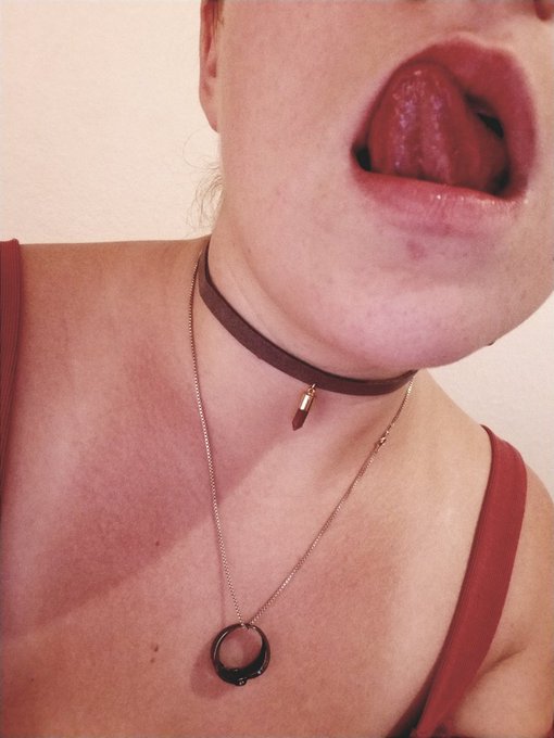 In the mood for some lady loving. Anyone think they can handle me ;) https://t.co/2D9061SevB<a href="/tag/mvsales"class="tags"><span>#mvsales</span></a>