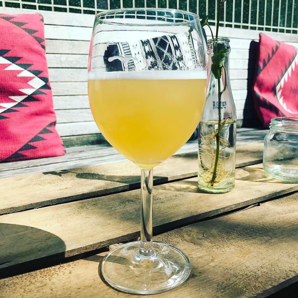 Soderom's tweet image. Kom och ta en Galopp i ☀️-en !
Brekeriet Sour &amp;amp; Salt 50 spänn 🥂