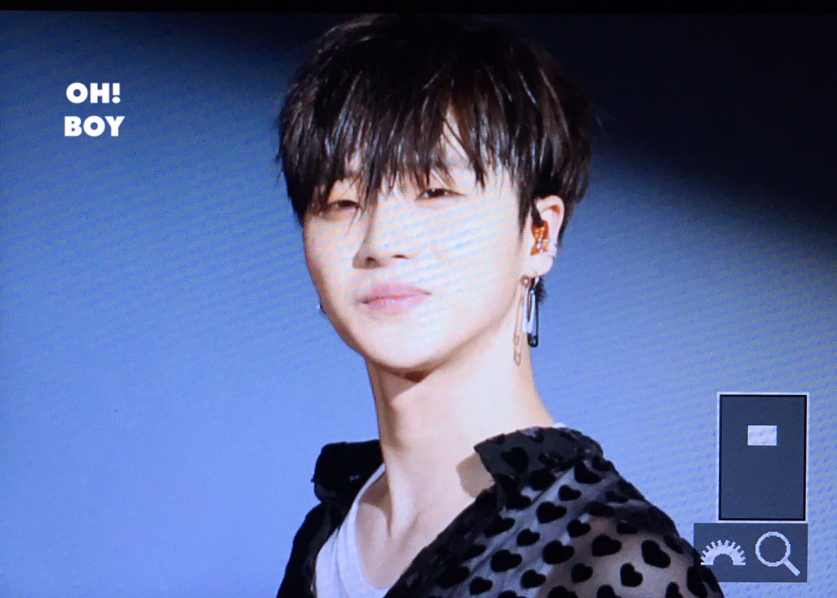 ohboy_27's tweet photo. 170617 SEIBU DOME #진환 #JINHWAN #JAY #iKON

의상은 야바이한테 표정은 귀야움❣️ https://t.co/jpU7jfbEec