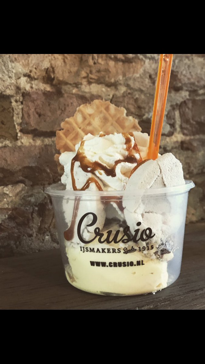 Wát een mooie ijsjesdag! We scheppen door tot alles op is! #zomer2017 #ijsseizoen103 #ijsmakers