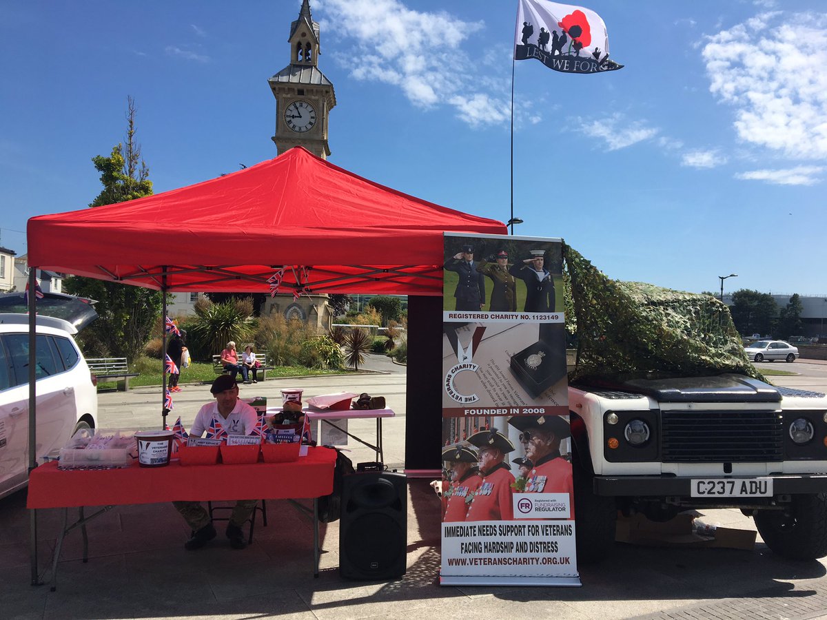 VETERANSCHARITY's tweet photo. We've had a cracking day promoting @FabFortiesDevon in the beautiful Town Square in @BarnstapleTC #Devon #Support #Veterans https://t.co/pRdUqDnLjL