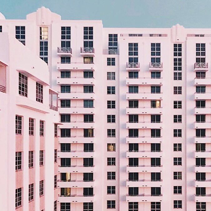 Unfortunately we will be closed today due to the weather forecast. Come back on a sunny day for sweet treat!🌞