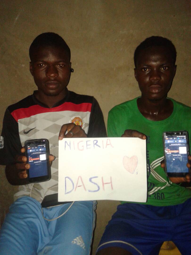 Just create for my friend his  #FirstDashWallet @AmandaB_Johnson 
Xrnxv5edKCo5kZEkCNeQN7iya9s9nxQoCE