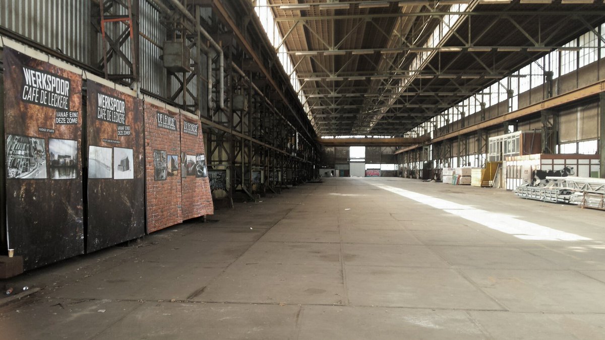 RusscherA's tweet photo. Authenthiek Werkspoorgebouw straks worden hier Leckere biertjes gemaakt @DvdAUtrecht @aorta #dvdautrecht #dvda17 https://t.co/pTUsV67KxM