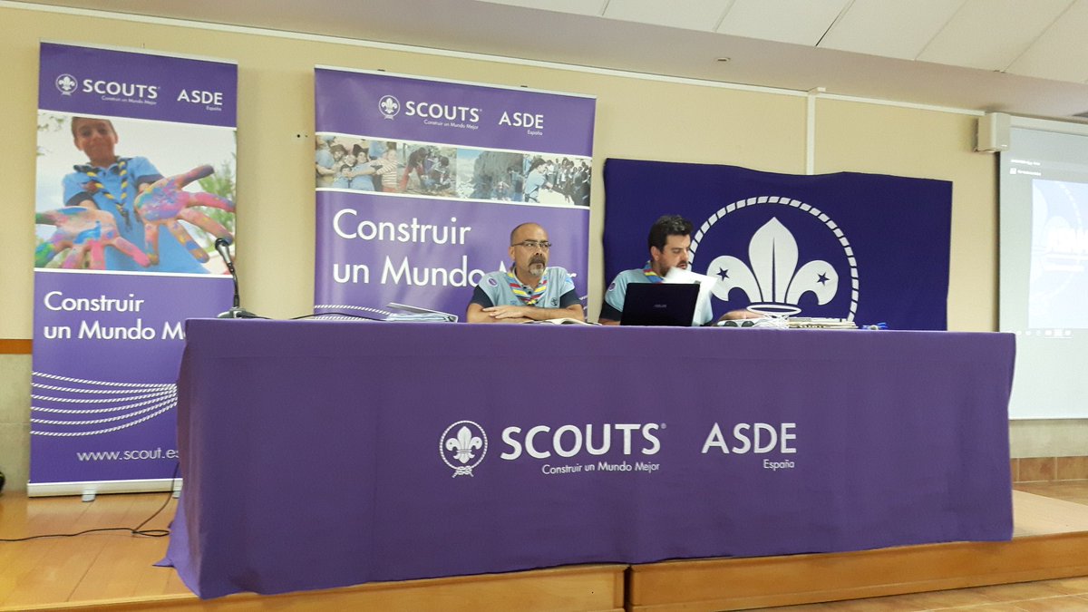 David__Navalon's tweet image. Inaugurando la #AsambleaScout de @scout_es en #ElEscorial