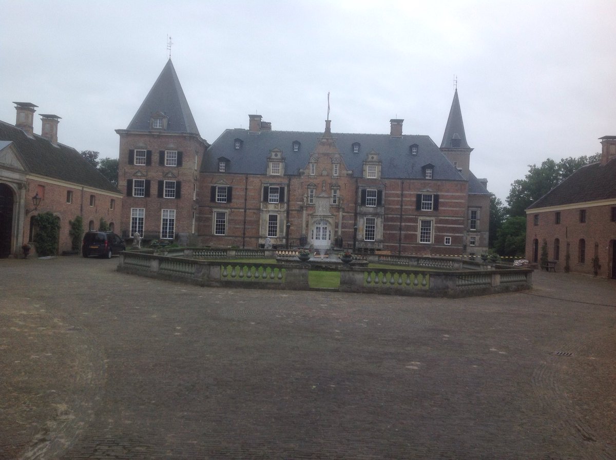 Koos van der Vate tweet media