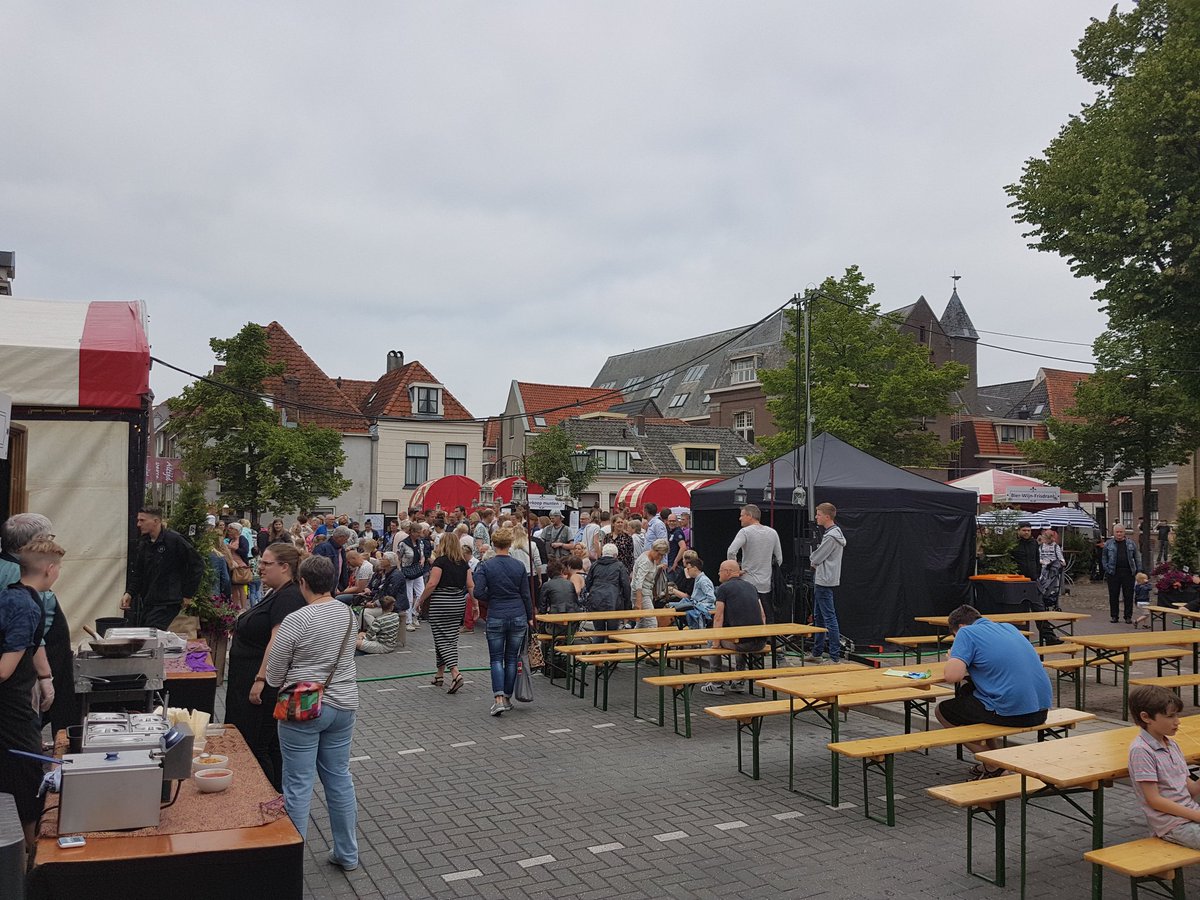 Kom naar Ventura op het Muntplein. Theater en muziek!