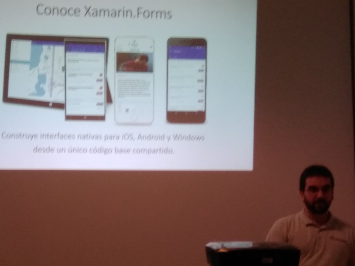 josemmortega's tweet image. Ouh yeah @marcoablanco showing how use Xamarin Forms. #xamarindevdays. Take care @cianitwiter !!