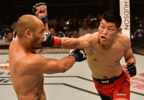 ufc's tweet photo. "The Leech" gets the W by UD! #UFCSingapore @UFCJingliang https://t.co/d4IDD3keAd