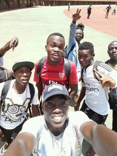 CalvinNaps's tweet image. Way bak w ma boy 
#TEAMKIU