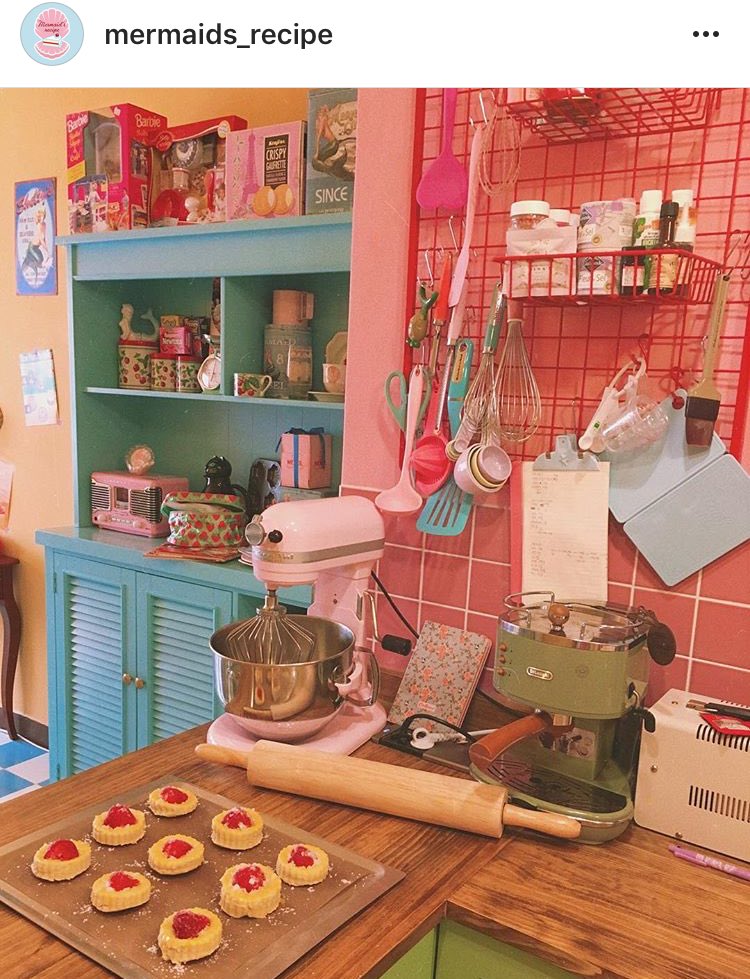 seoulcuteclub's tweet photo. 💗🌈mermaid's recipe💘🌈ร้านนี้เอาใจไปเลย ♥️กรี้ดแตกมากจริงๆ คือดีงาม!!! เค้กก็น่ากิน ร้านก็โคตรน่ารัก 10 10 10!! จะไม่พลาดเลยเด้อ #รีวิวเกาหลี https://t.co/MC1R98Ox3y