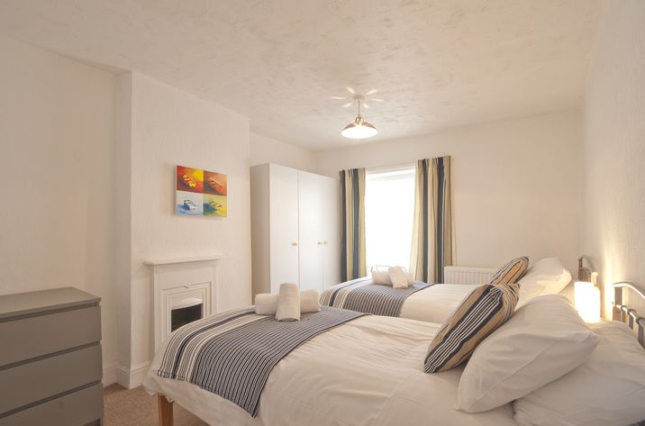 SnaptripUK's tweet photo. Want to win 7 nights in this #Devon cottage by the sea? The best #snaptripsummer photo wins the prize! Enter here: https://t.co/CudzMv9nCK https://t.co/J587CPWFCG