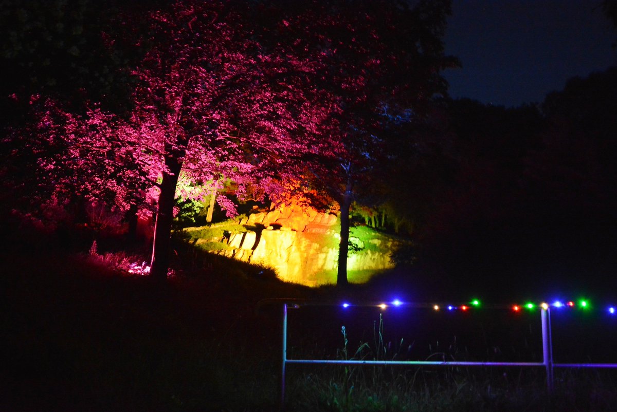 tanjaswelten's tweet photo. #Tangerhütte feiert Parkfest - und der Stadtpark wurde richtig cool beleuchtet!!! #Altmark https://t.co/IPqDtiGZ8I