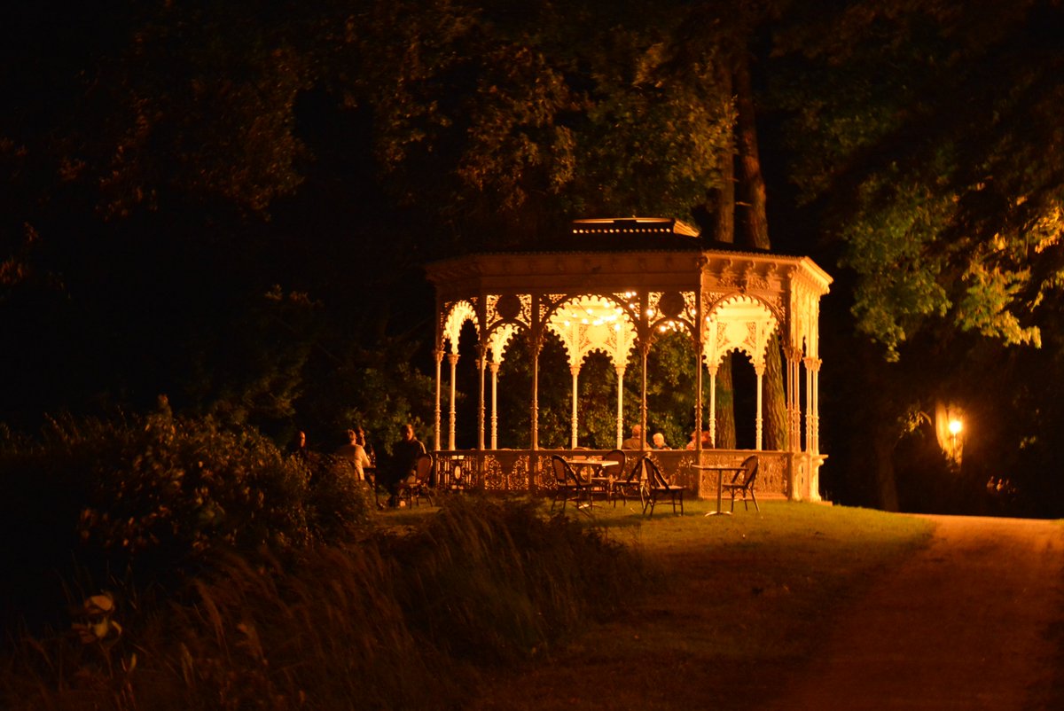 tanjaswelten's tweet photo. #Tangerhütte feiert Parkfest - und der Stadtpark wurde richtig cool beleuchtet!!! #Altmark https://t.co/IPqDtiGZ8I