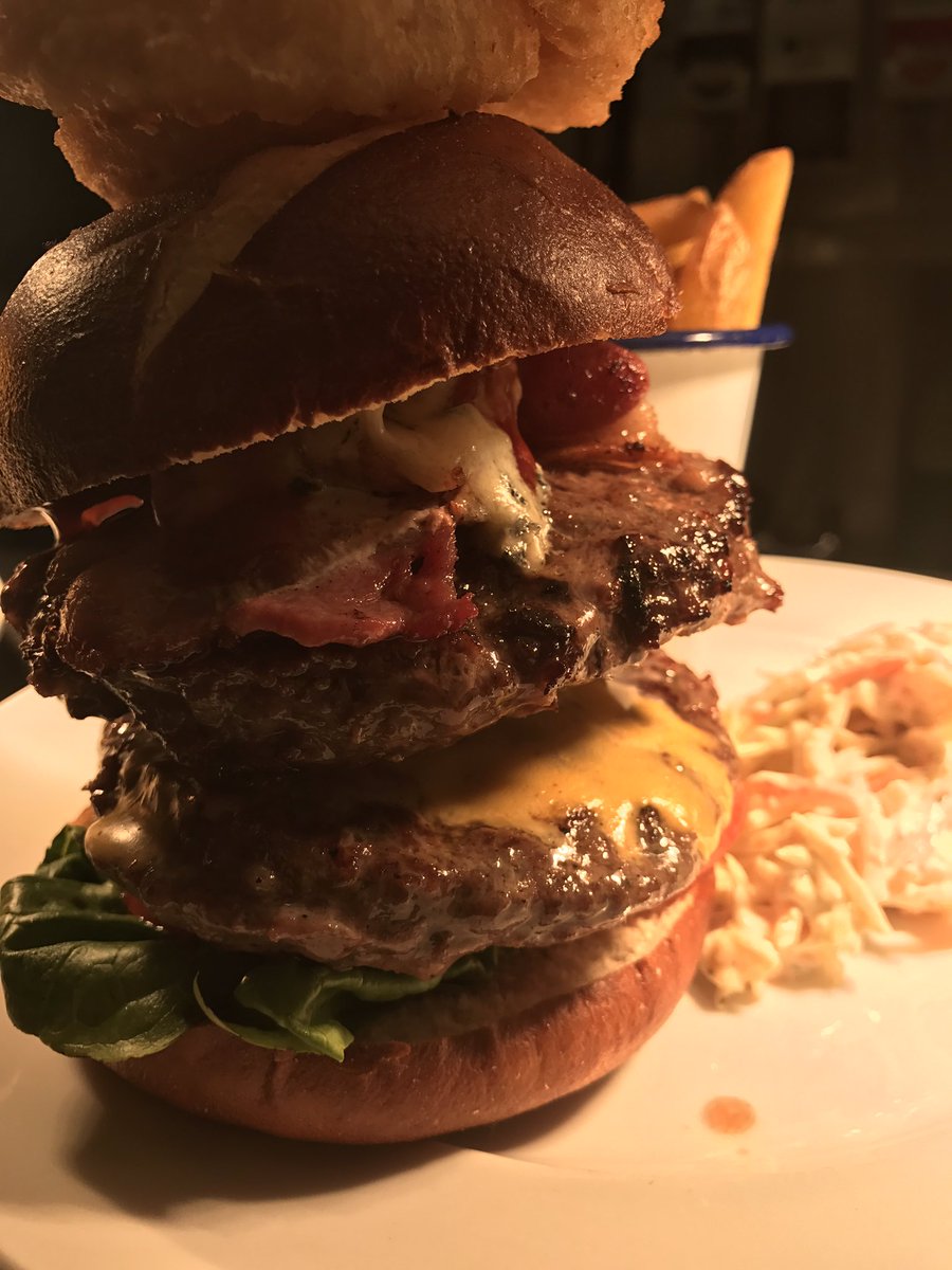 stationpubkh's tweet photo. Book today and kids eat for £1 tomorrow #FathersDay2017 #Food #roast #Pubgarden #kidseatfor #£1 @stationpubkh https://t.co/3g4nmGfQv7
