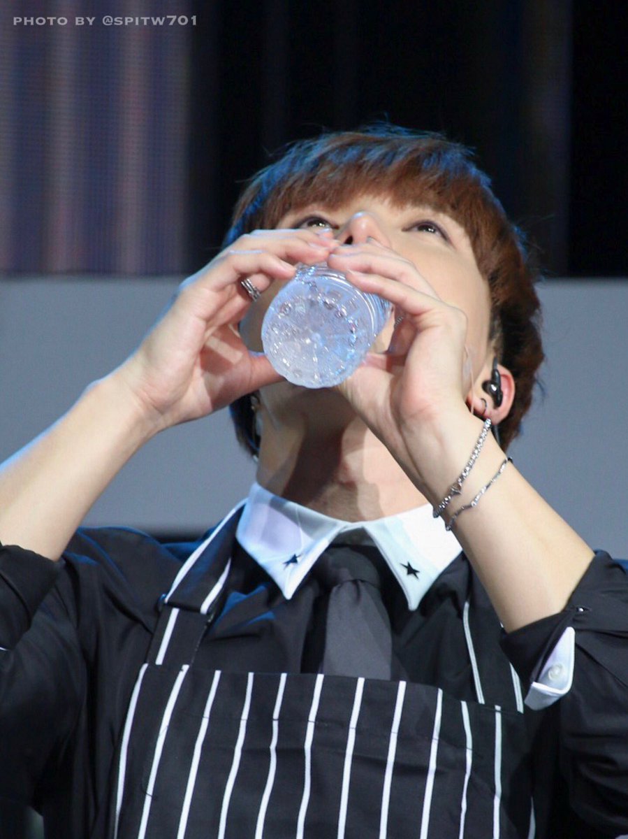 spitw701's tweet photo. 160903 StarTeuk in Shanghai #leeteuk #이특 #StarTeuk
( cr.@spitw701 ) https://t.co/E9Kb1MOh4T