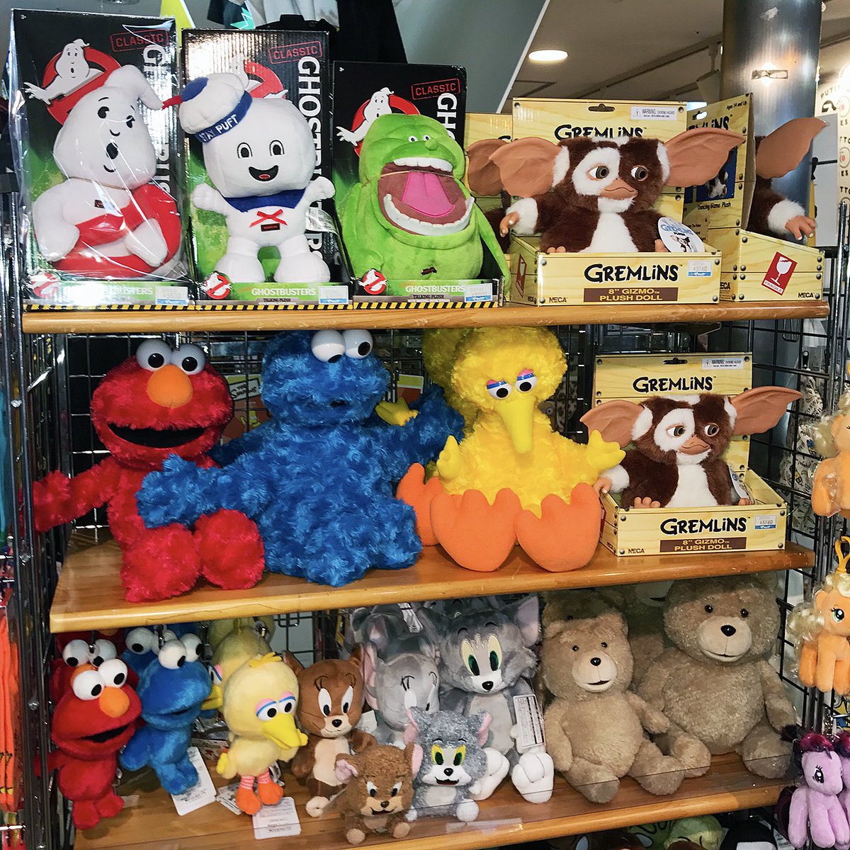 ヤマシロヤ 公式 時短営業中 海外キャラクターのプラッシュ ぬいぐるみ は 2階売場にありますよ ヤマシロヤ2階売場 03 31 2404 ゴーストバスターズ グレムリン セサミストリート トムとジェリー テッド ニンジャタートルズ ヤマシロヤ 公式 時短営業中 海外キャラクターのプラッシュ ぬいぐるみ は 2階売場にありますよ ヤマシロヤ2階売場 03 31 2404 ゴーストバスターズ グレムリン セサミストリート トムとジェリー テッド ニンジャタートルズ