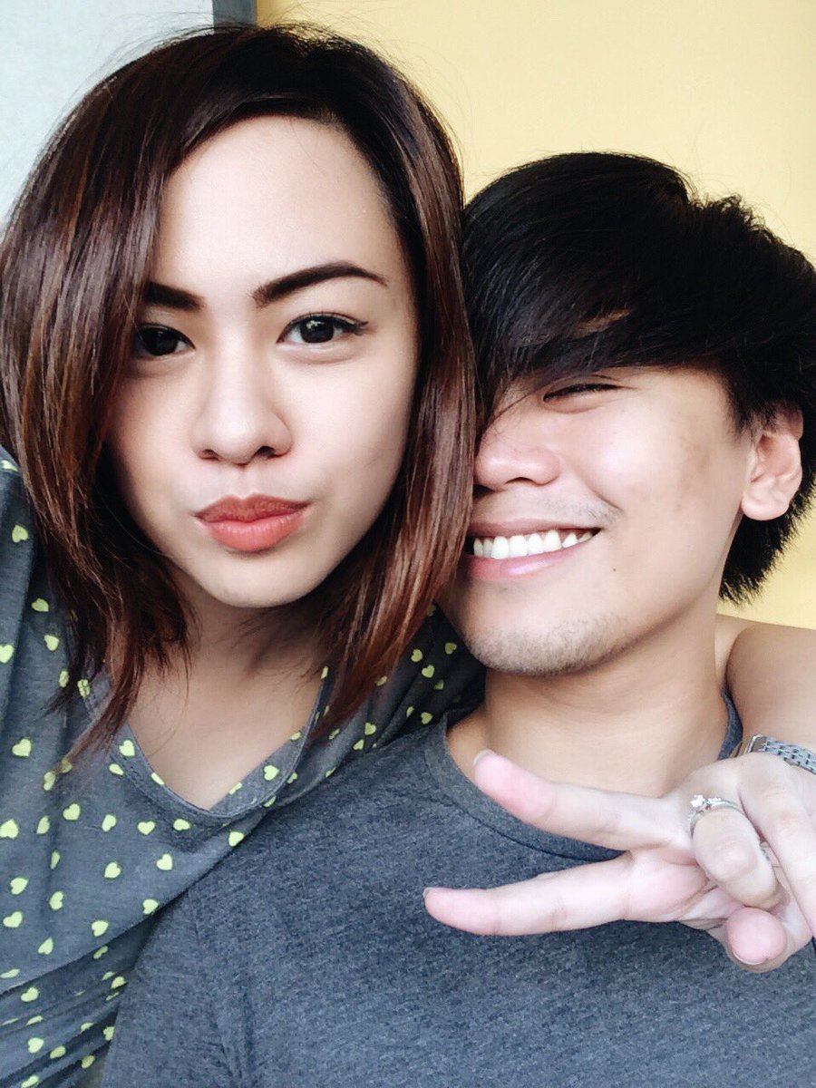 AlyssaLouiese's tweet photo. Almost One year na tayo in a few pero still my day will never be the same pag di ka nag pakita sakin πͺπ€π #clingyproblems π https://t.co/LUo5g6RSJ3