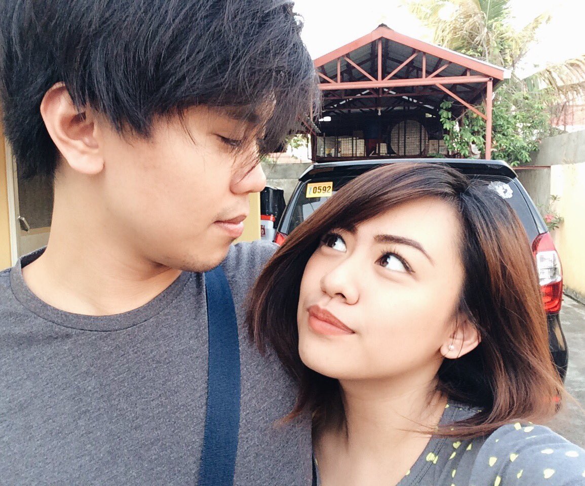 AlyssaLouiese's tweet photo. Almost One year na tayo in a few pero still my day will never be the same pag di ka nag pakita sakin πͺπ€π #clingyproblems π https://t.co/LUo5g6RSJ3