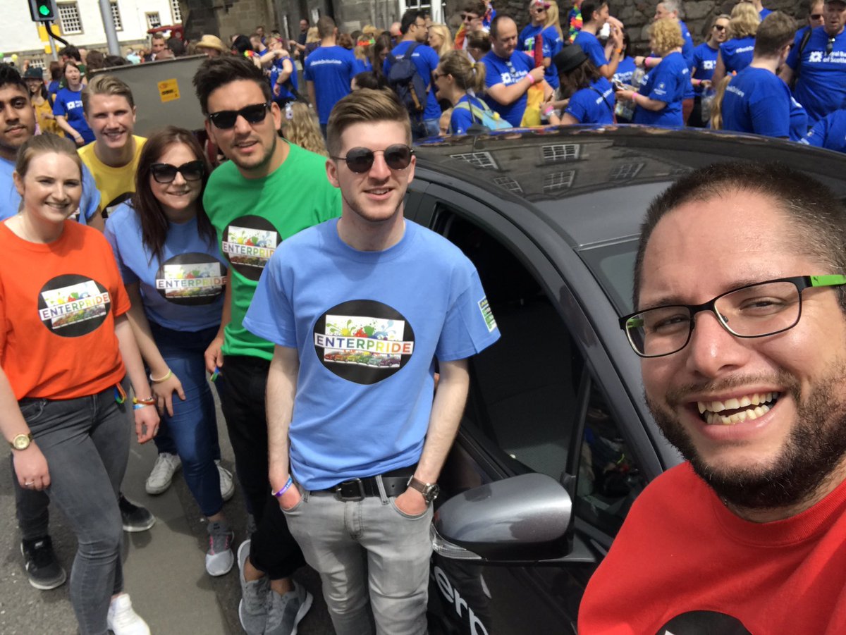 BeddieERAC's tweet photo. #ENTERPRIDE #Edinpride #edinburghpride #ERACSCOTLAND march is in full swing with @EnterpriseCarC https://t.co/wK7kuDpd27