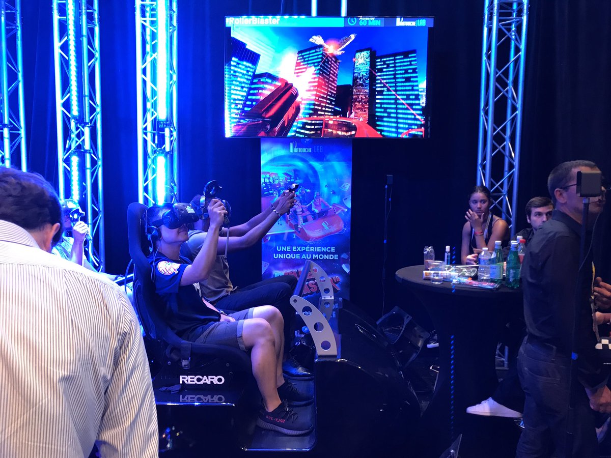 Mqx30's tweet photo. En attente du #rollerblaster à @VivaTech . Encore une super expo ! #AllezBrive https://t.co/jMtpRGRPFc