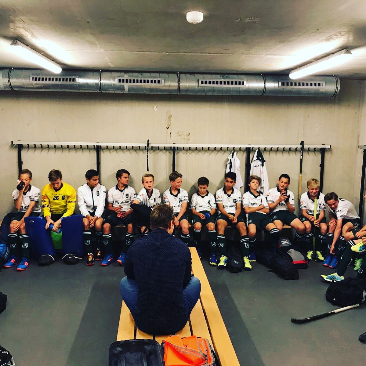 Verlies Bloemendaal (3-2) , winst Groningen (5-0) .. morgen weer spannende dag🙃 #nkc17