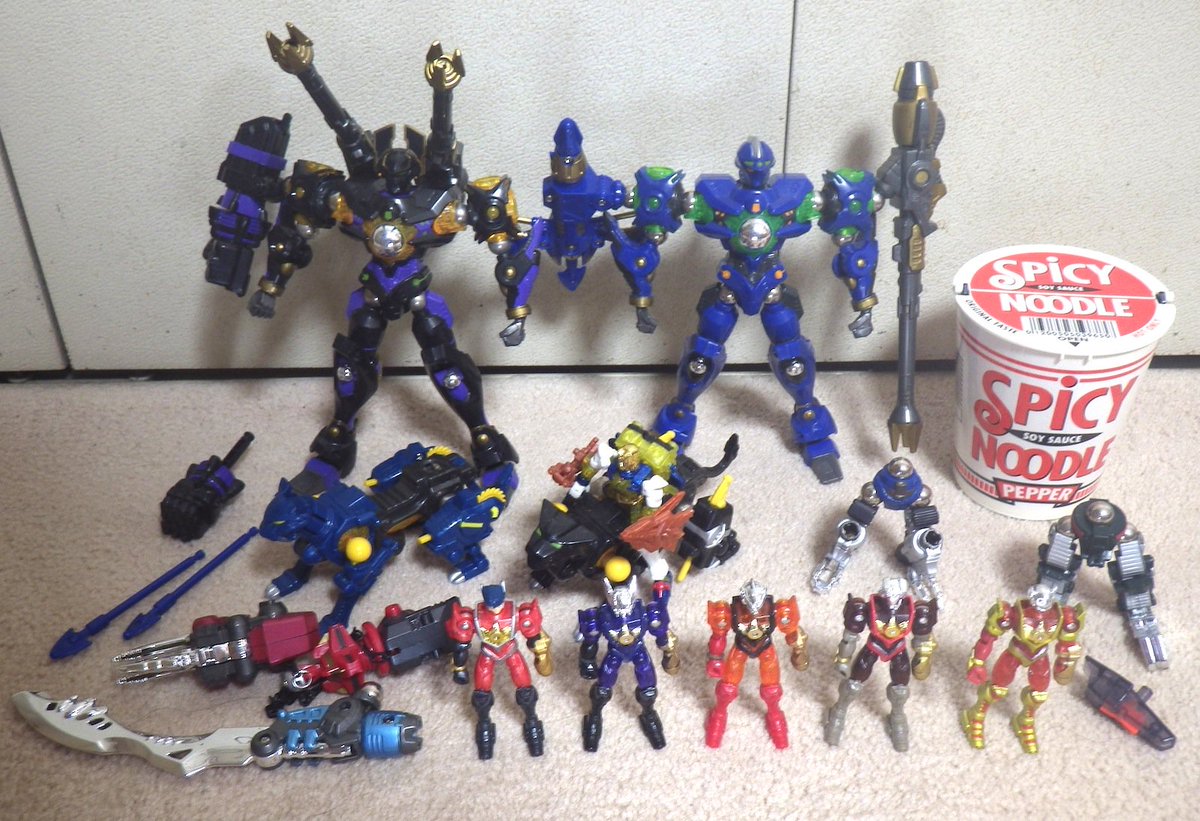 Vmx アイウエオ順の ミクロマン マグネパワーズ アーサーからスーパーサタケまでは手元に揃ってたんやな ゼットとダークは多分持ってない はず もはや記憶信頼度ゼロ