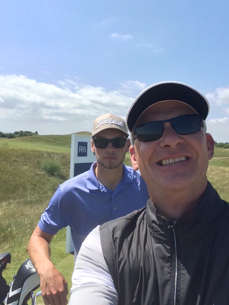 JonathanDavids8's tweet photo. This week we at #britisham at royal St. George's #standardselfie #happy @Jack_davidson12 https://t.co/k9cDB57Iqg