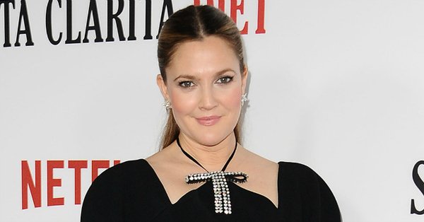 enews's tweet photo. Drew Barrymore has a new beau in her life: Businessman David Hutchinson: https://t.co/RfFkm2qTVW https://t.co/y7Wv8G1jVU