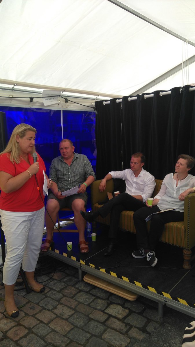 VFSA_dk's tweet photo. @Mlboettger diskuterer fremtidens arbejdsmarked: "fleksibilitet er et nøgleord, og det har @arrivadk forstået" #fmdk #VFSA #mangfoldighed https://t.co/iU7j4iaLas