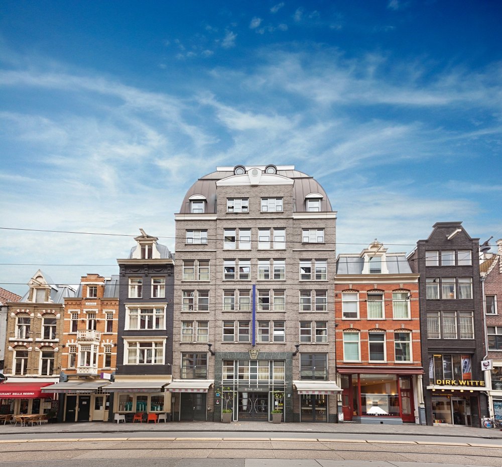 DutchUrbanIndex's tweet photo. Europa's first #CO2-neutral hotel in #Amsterdam. Saving #energy 
30%-40%. See @albushotel. https://t.co/1WPFYhUUhT
