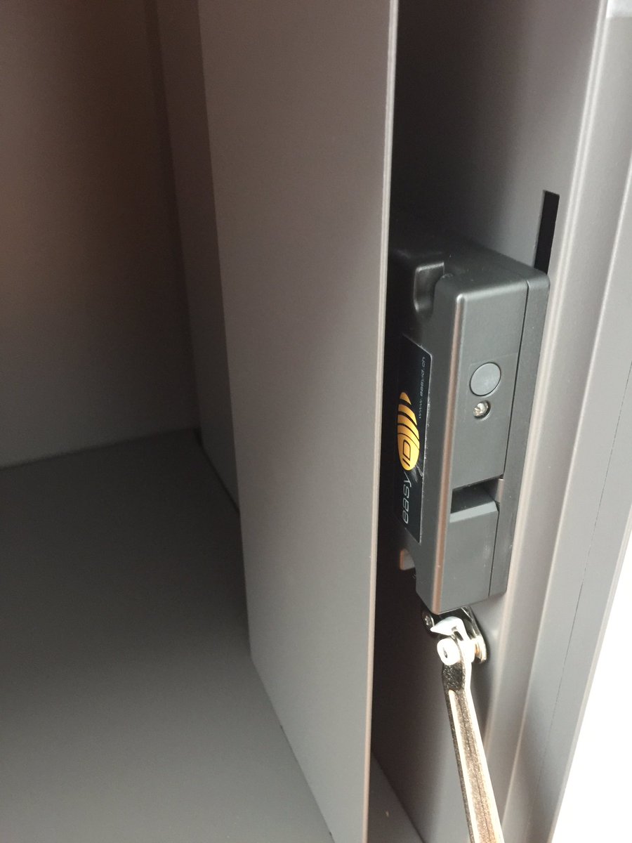 easyID_CH's tweet photo. GAT ECO Side.Lock mit automatischer Öffnungsfunktion https://t.co/snpdfiJO9n
