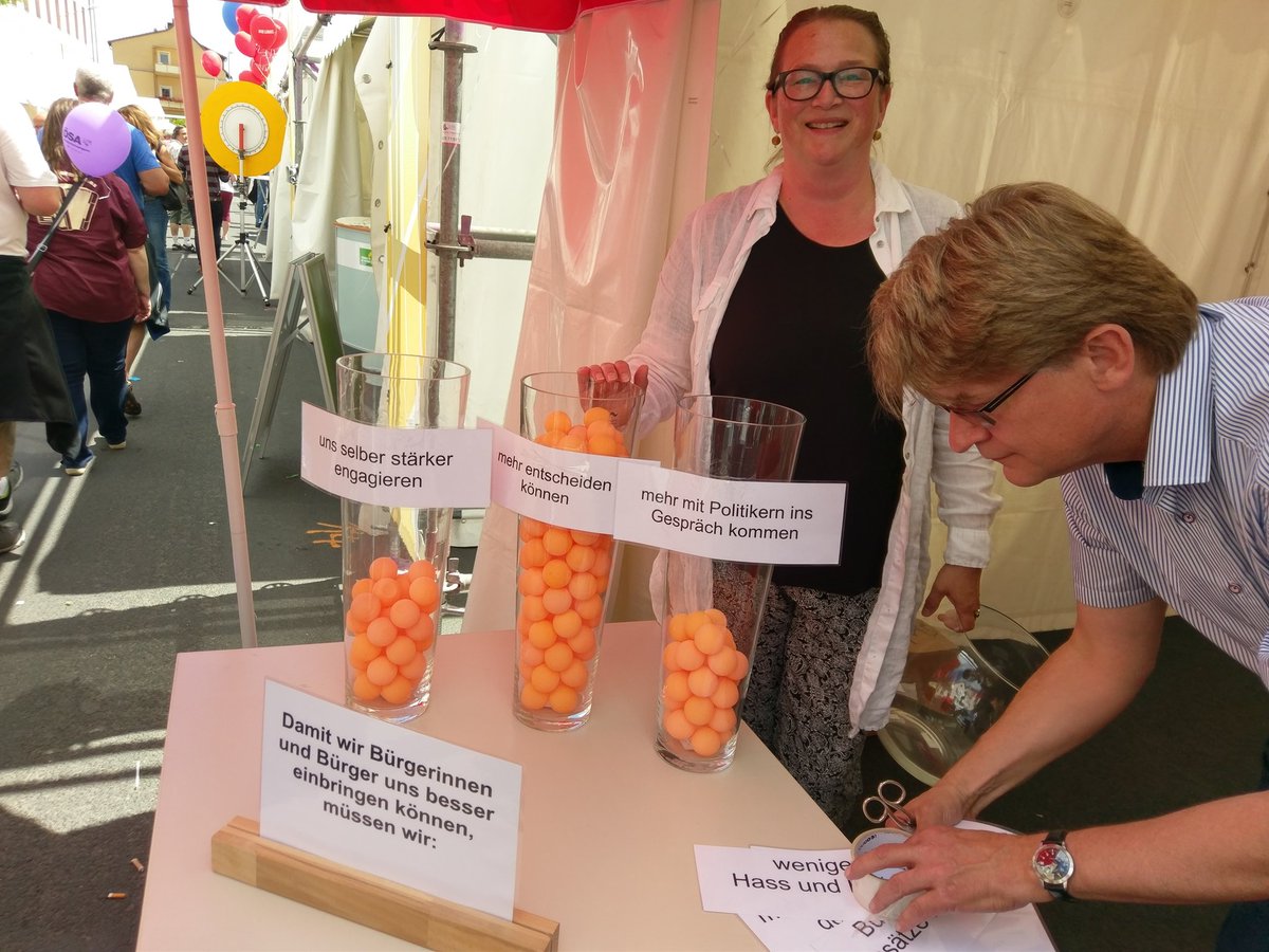 spd_lt_lsa's tweet photo. Nun ist es geschafft, und wir kommen zu einer Frage, die wir schon beim #SAT2016 gestellt haben: Mehr Sicherheit durch... (1/2) https://t.co/1ZJwCWG0XY