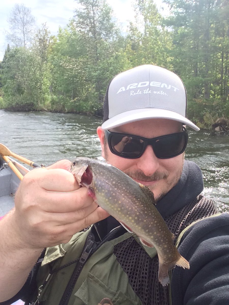 Sebbd05's tweet image. Ma fille adore la pêche