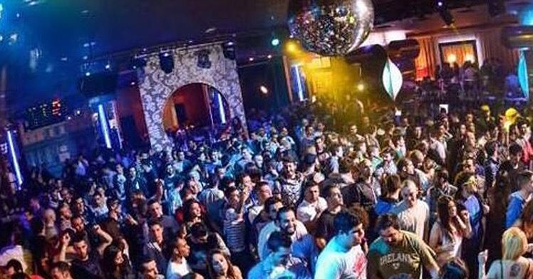 AlbertoEl7's tweet photo. Celebra tu #Fiesta de #FindeCurso en #NewGaramond!
Ofertas de lista y #Vip
#Lista de Alberto Sánchez
Info-reservas 699720434
#FiestaEnMadrid https://t.co/3uZjzkoosJ
