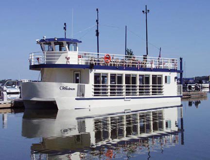 ScugogMuseum's tweet photo. 2003 the 100-passenger Woodman II was launched to provide tours of Lake Scugog and remember its nautical past #Scugog150 @TwpofScugog https://t.co/IhLyrwM3gy