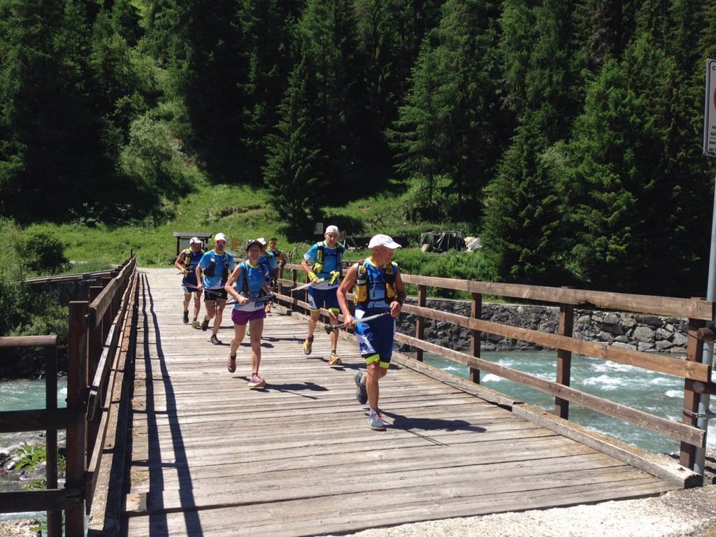 Un breve ristoro a #epinel e l'edizione zero del #grivolatrail prosegue verso il Colle del Drink