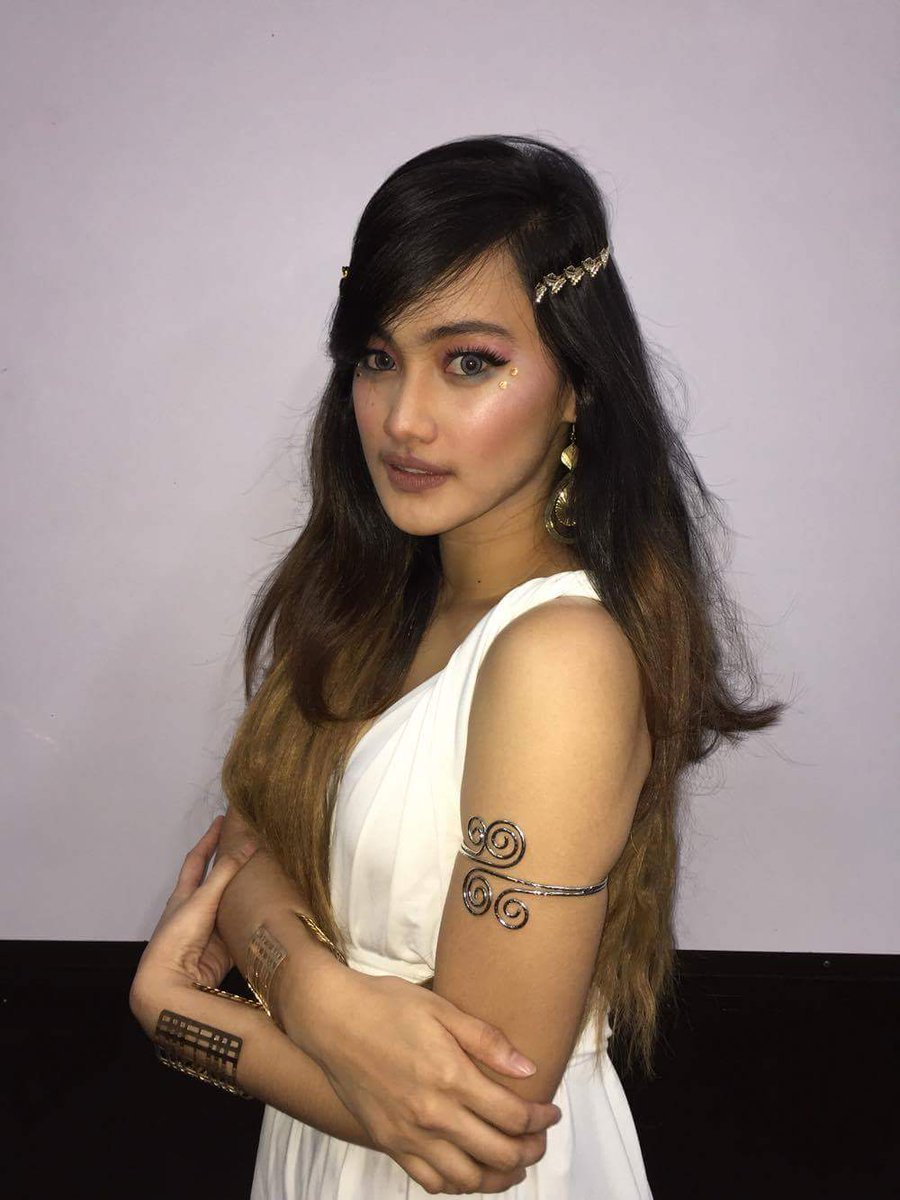 JPCSMapua's tweet photo. Show some love for our Teknorampa 2017 representative ππππ
Twitter: @CASEngsengseng
IG: @casey_taΓ±edo
#slay #pretty #jpeeps https://t.co/on1dGmgNgm
