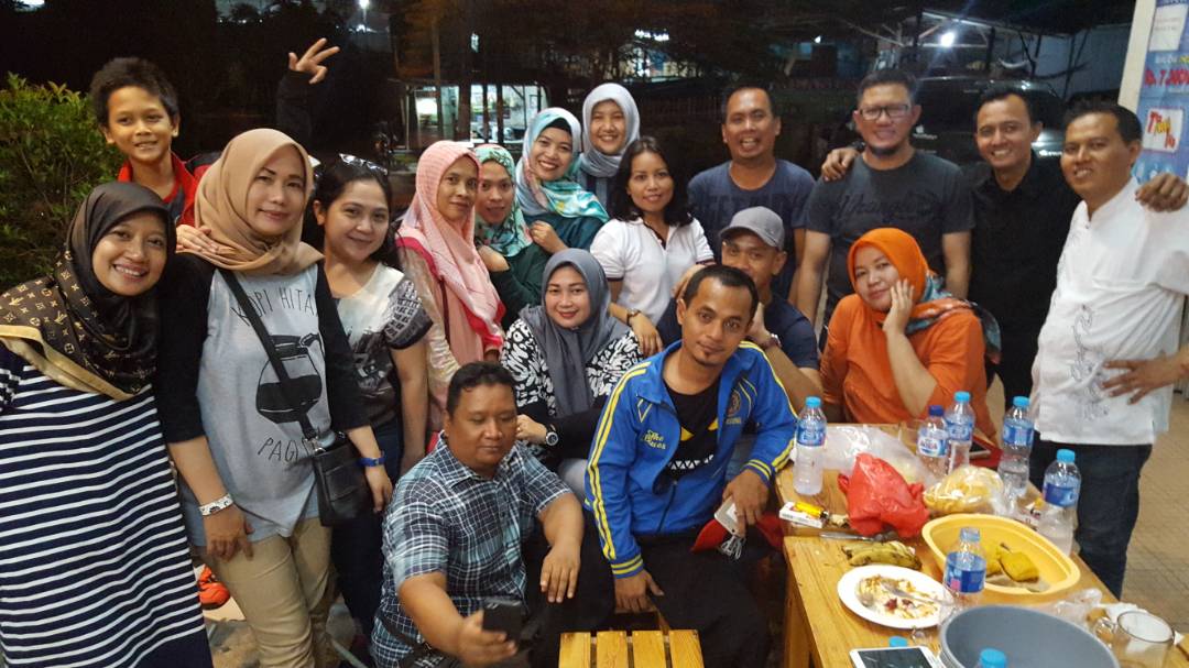 warkopkavdki's tweet photo. Bukber Alumni SMA Negeri 101 '95 @warkopkavdki Meruya https://t.co/alURwFku7r