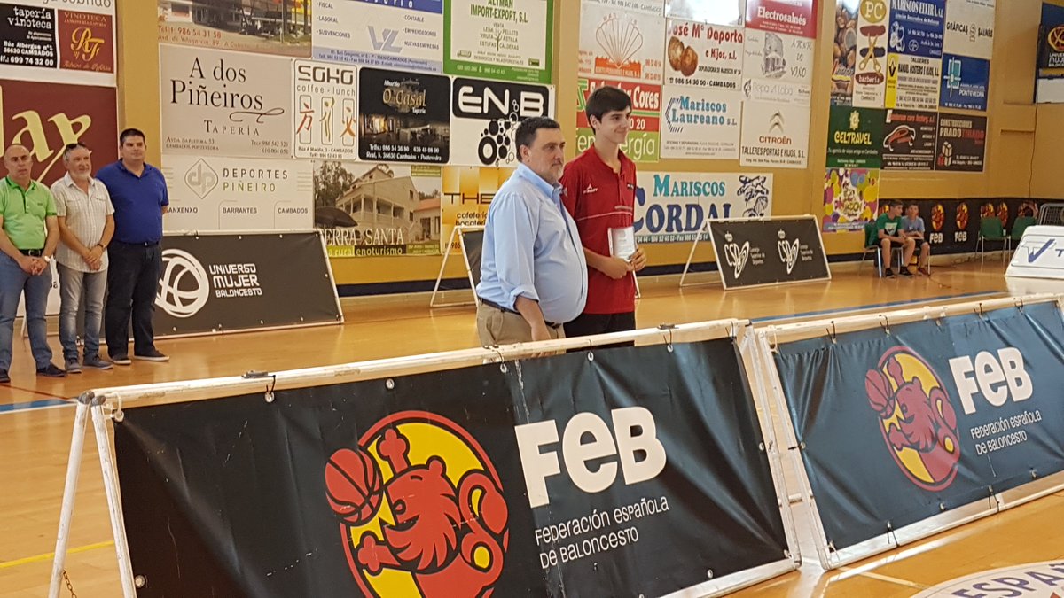 CEBIM_2017's tweet photo. Álvaro Martínez jugador de @BasketZaragoza nombrado mejor pasador, reboteador, anotador y MVP del campeonato. Espectacular!!Enhorabuena !!! https://t.co/Gvfaa8jkVz