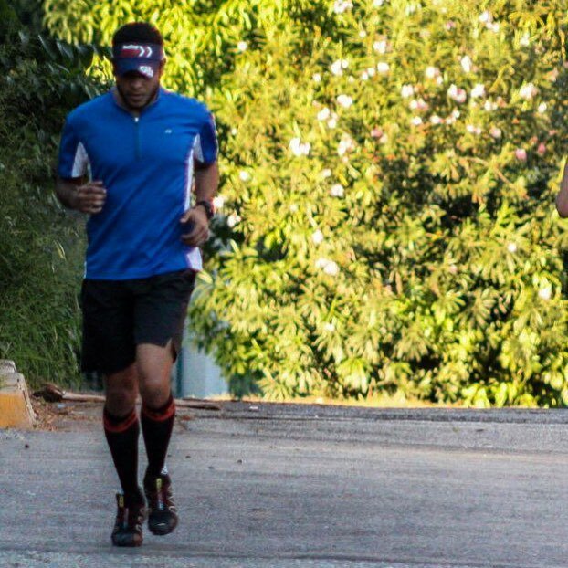 BasultoLuis's tweet photo. Es cuando nos olvidamos de nosotros, cuando hacemos cosas que merecen ser recordadas.
🏃🏽
#BasultoRun
🏃🏽
#buenosdias #sabado #nikeplus #igru… https://t.co/E8Kednj5cN