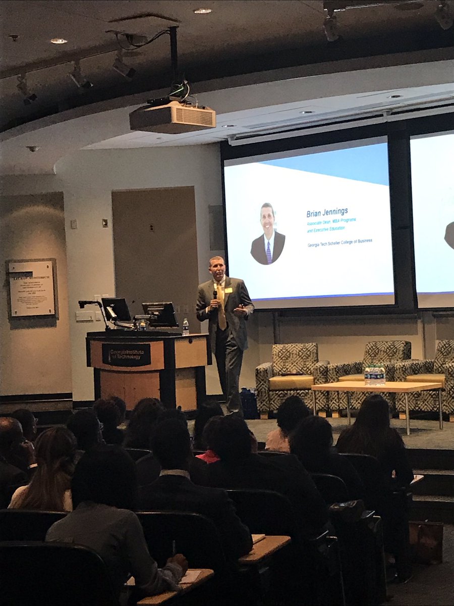 MLTOrg's tweet image. Associate Dean Brian Jennings welcomes our fellows to Summer Seminar! #MBABound #SchellerMLT