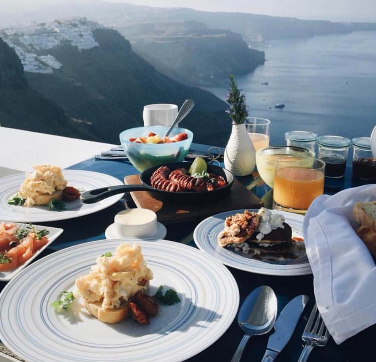 coffee_n_mtns's tweet photo. Breakfast goals https://t.co/0HOOnISk2t