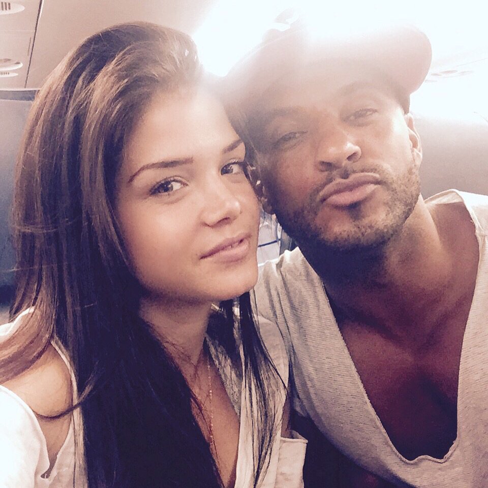 Nothing but love for ya bday girl <a href="/iamAvgeropoulos/">Marie Avgeropoulos</a> hope u have a great day🎊🎉🎁🎈