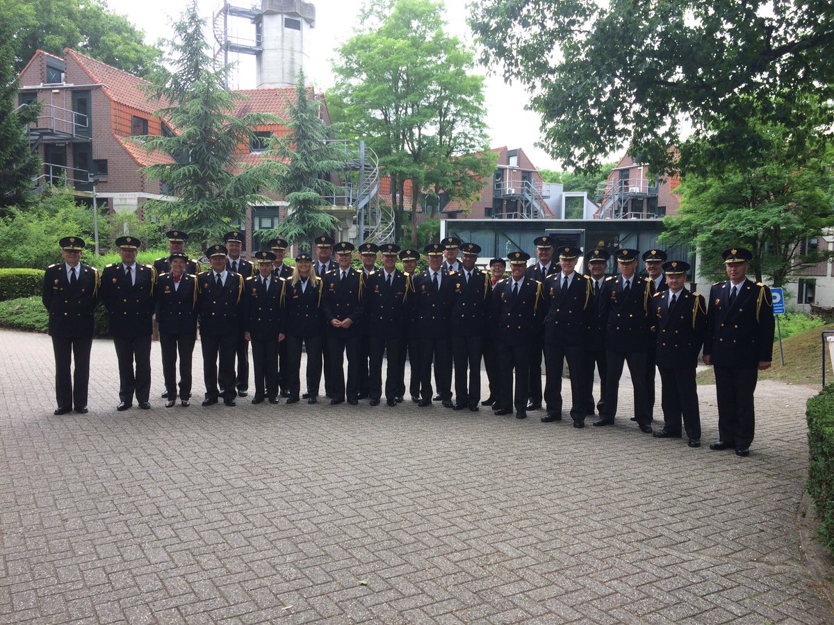 Met respect hebben we vandaag om 14:00 uur alle omgekomen brandweermannen herdacht. Alle commandanten NL waren aanwezig <a href="/Brandweer_NL/">Brandweer Nederland</a>
