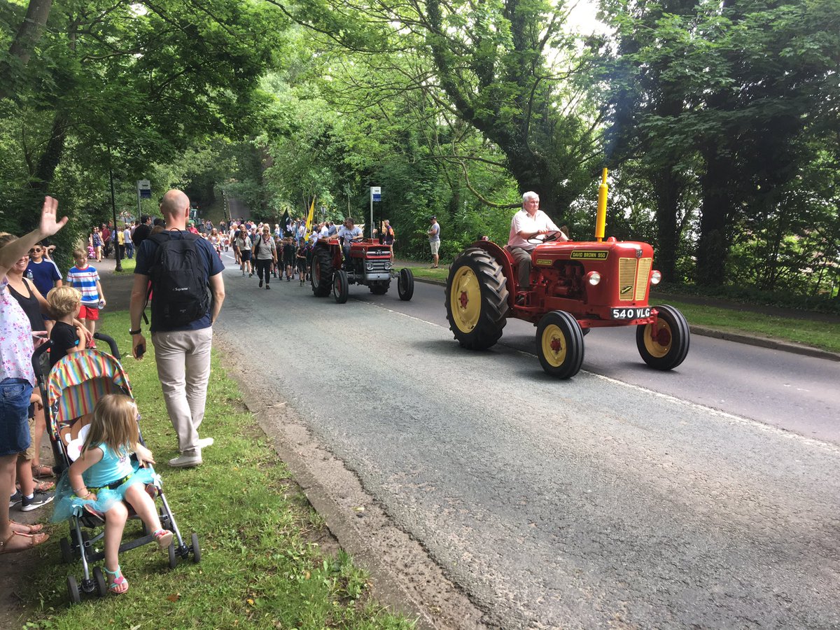 HaleBarnsEvents's tweet photo. Lovely to be attending the #MobberleyRoseQueen - excited for summer fun to come to #HaleBarns in July! #Cheshire #feteFun #manchester https://t.co/seSd0CZs96