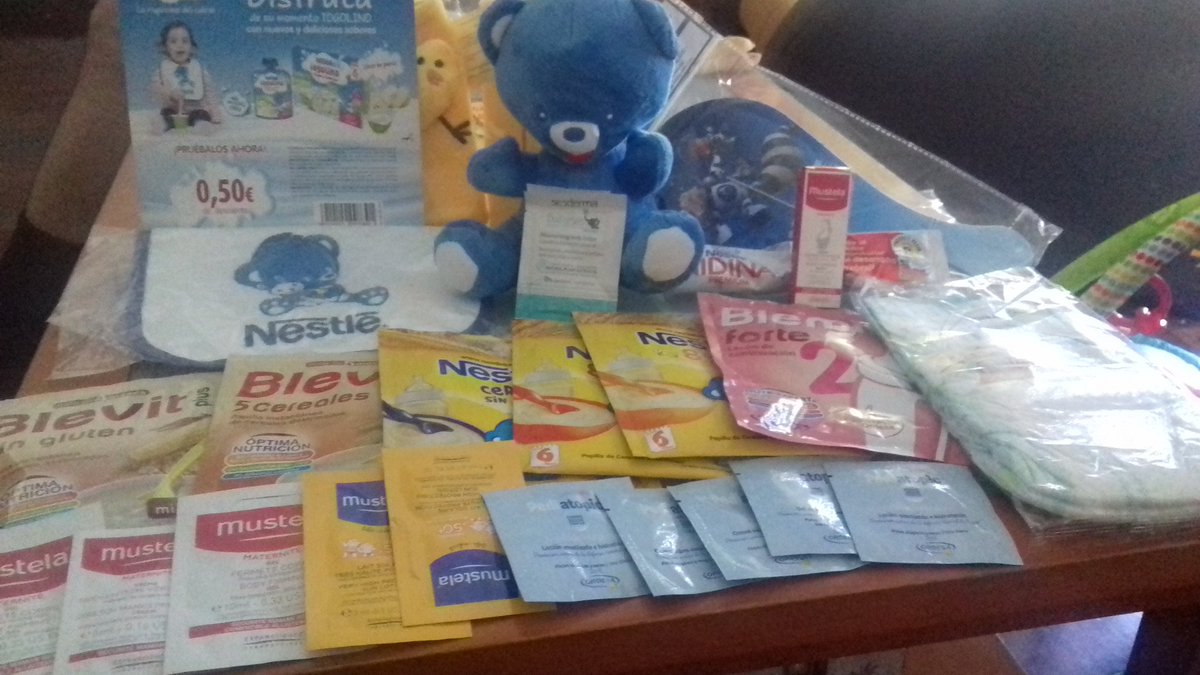 arpiachannel's tweet photo. 🎁 Regalitos para #BabyAlvaro de tita @LatanaHome... ❤
#Babyses #sesderma #Dodot #Nestle #Blevit #Blemil #Mustela #Iogolino #Ordesa #BlueSky https://t.co/00d0Vcrnqf